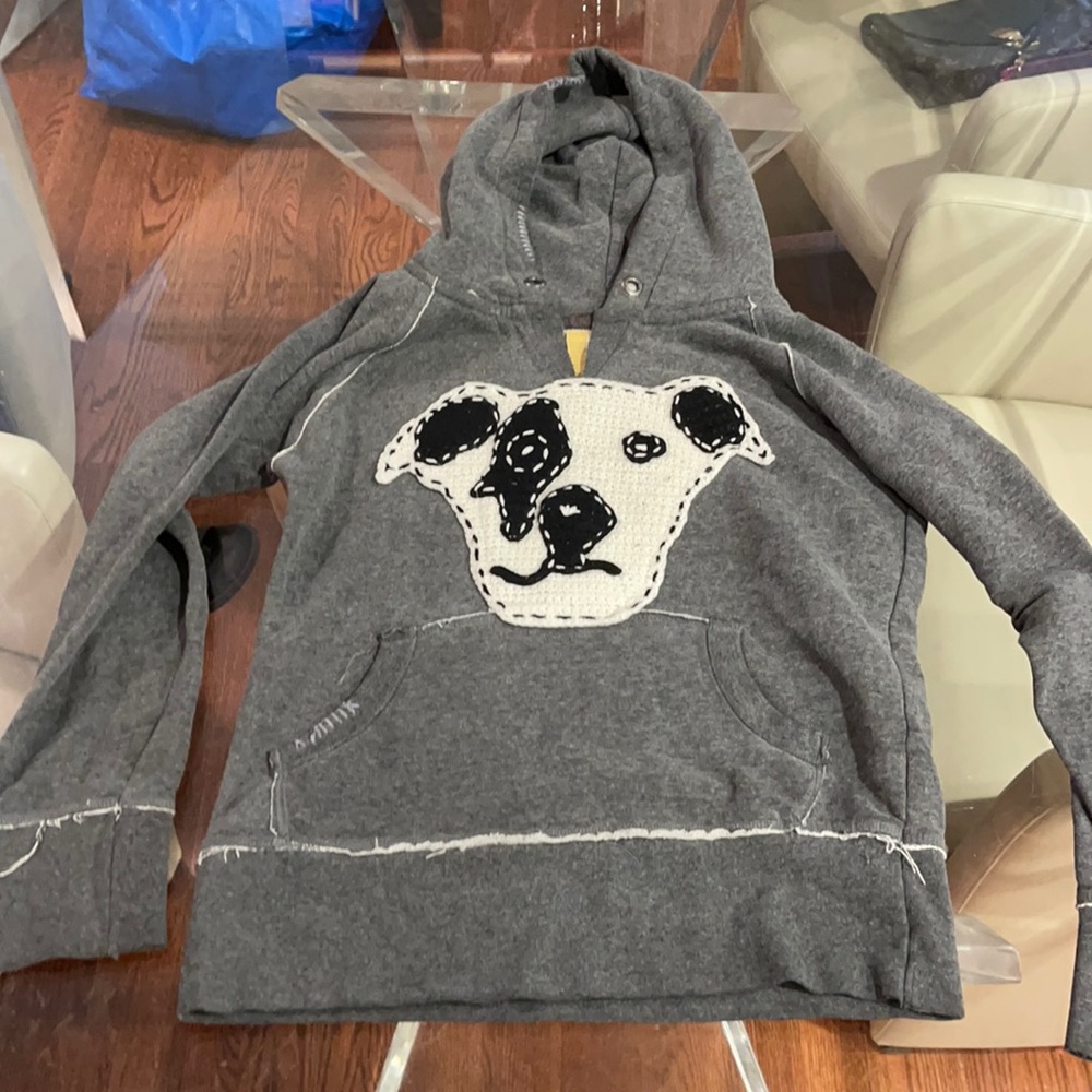 Dog gray sweatshirt large with knit white black face